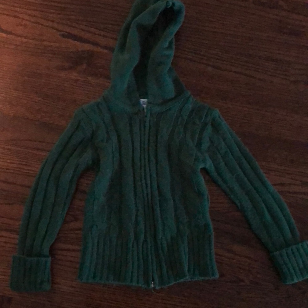 Hooded sweater